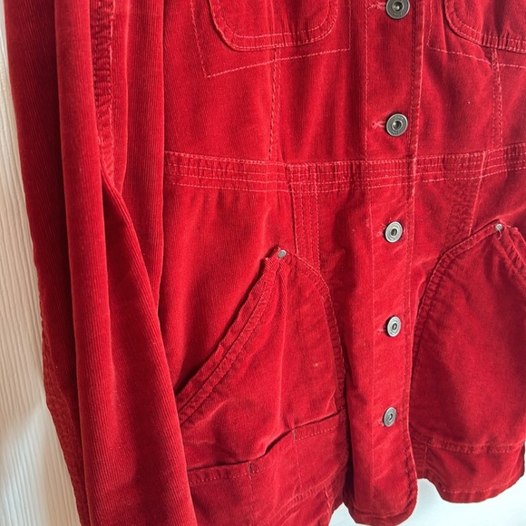 Deep red cotton corduroy blazer. Hip length. Cozy for Fall or the holidays. - Picture 3 of 5